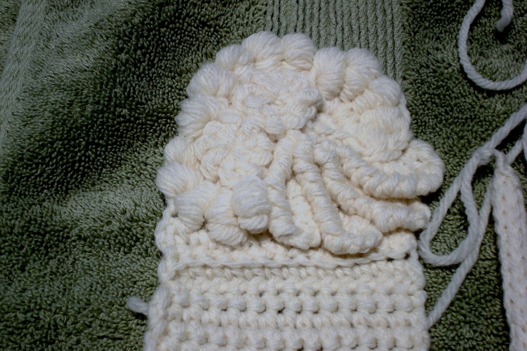 monochromatic freeform crochet purse